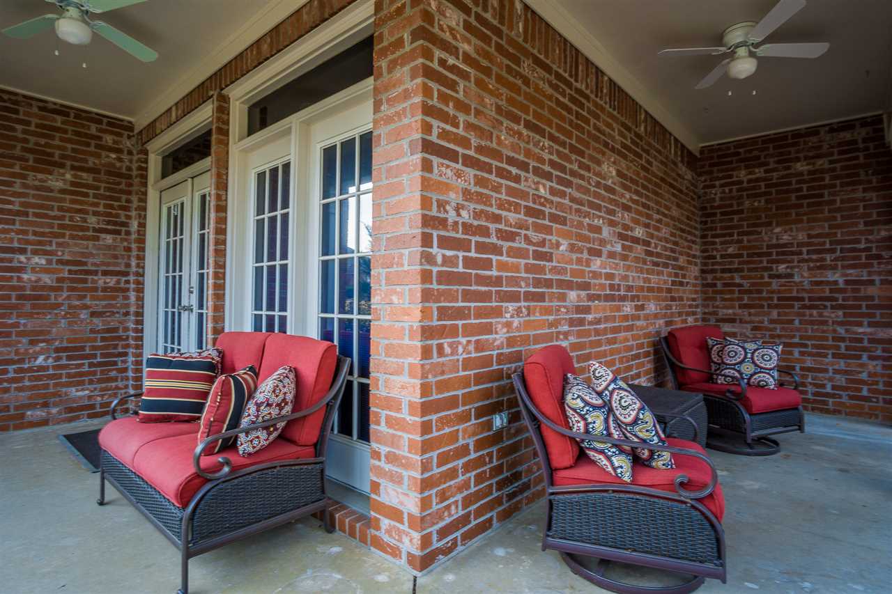 Royal Oaks - Residential