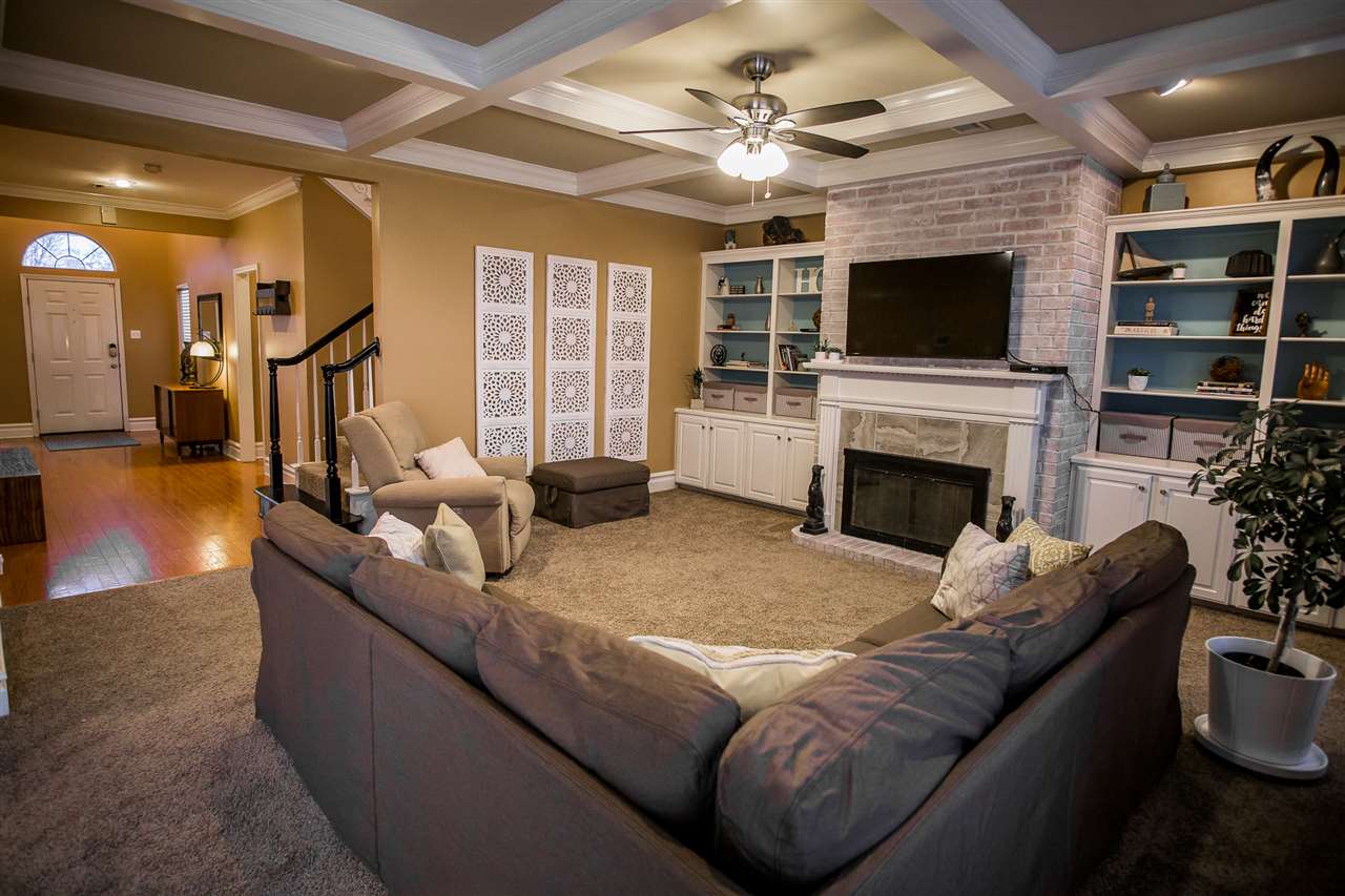 Royal Oaks - Residential