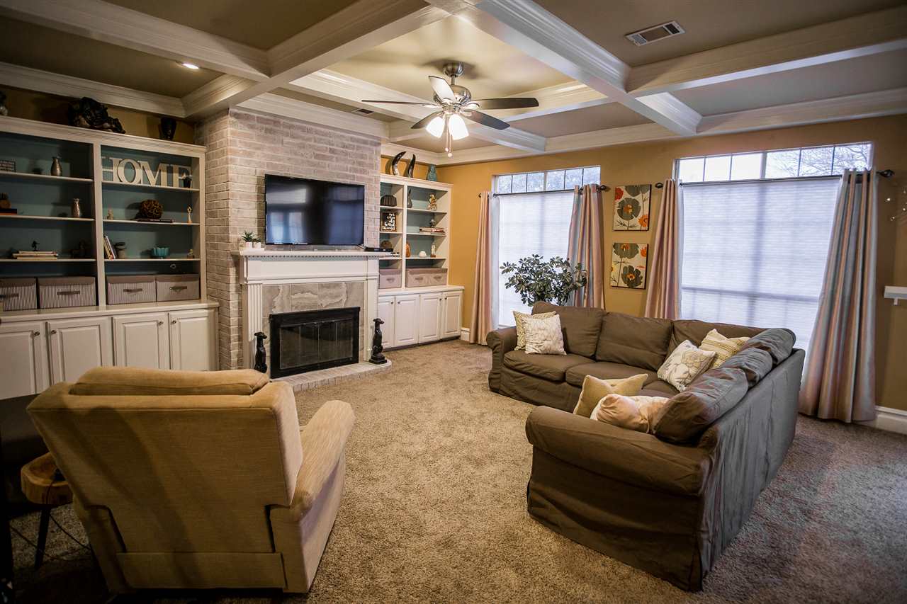 Royal Oaks - Residential