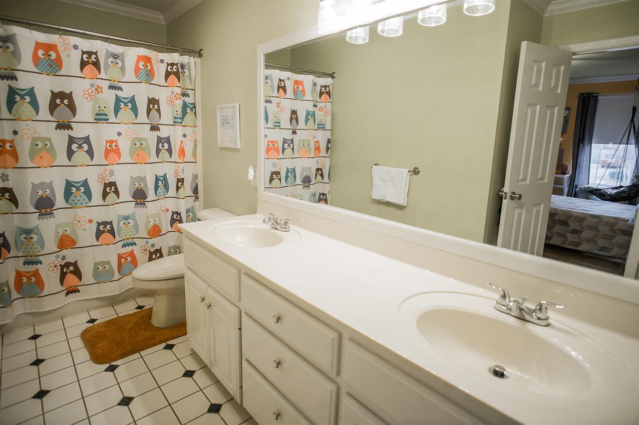 Royal Oaks - Residential