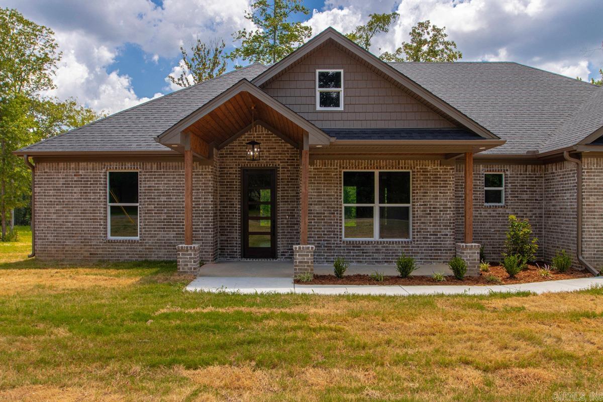 DETONTI PLACE PHASE I - Residential