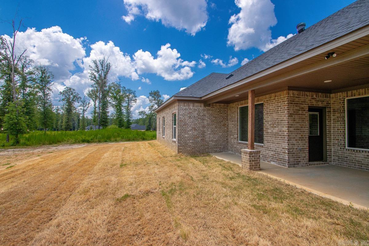 DETONTI PLACE PHASE I - Residential