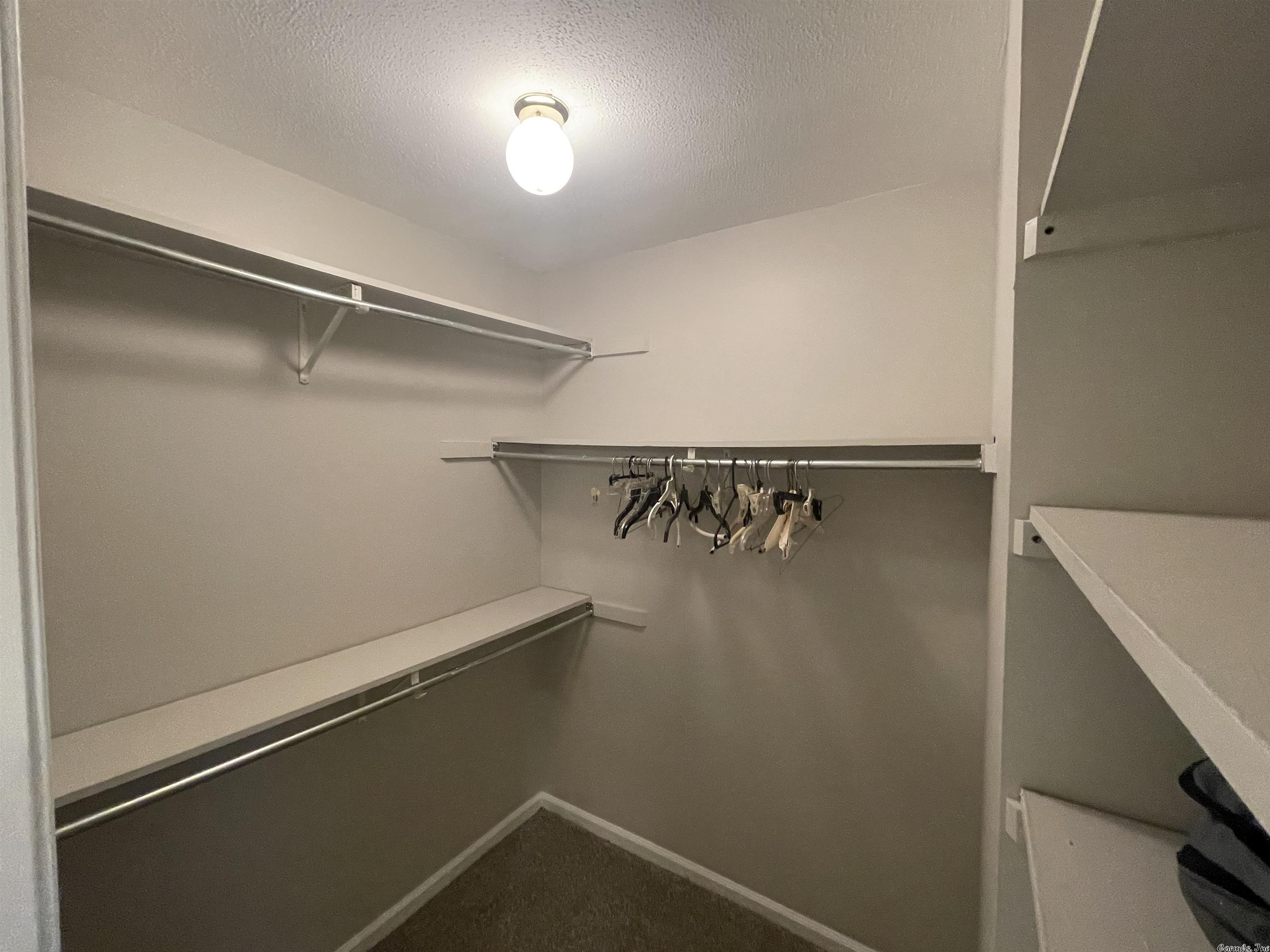 MARI-LINN ADD - Residential