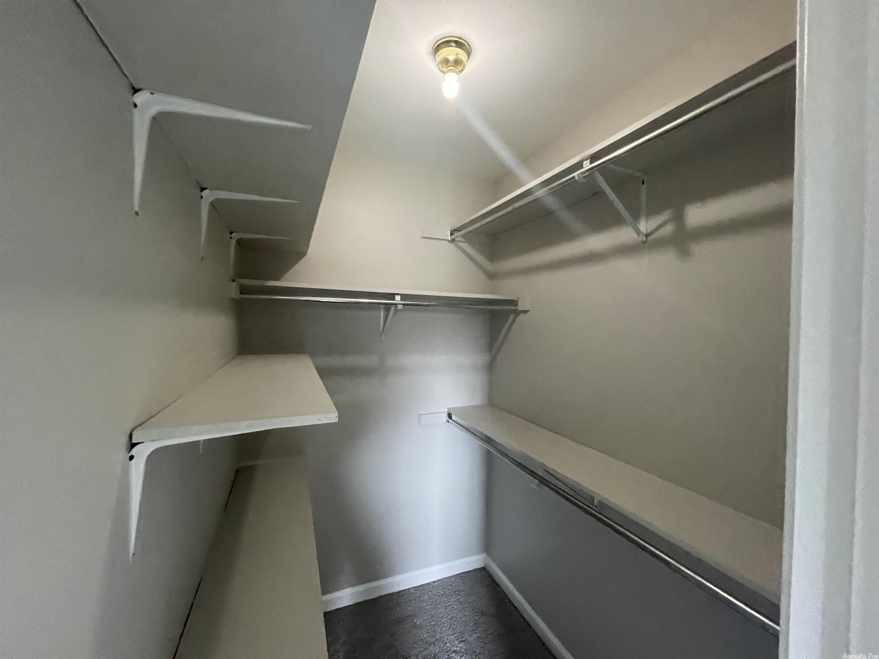 MARI-LINN ADD - Residential