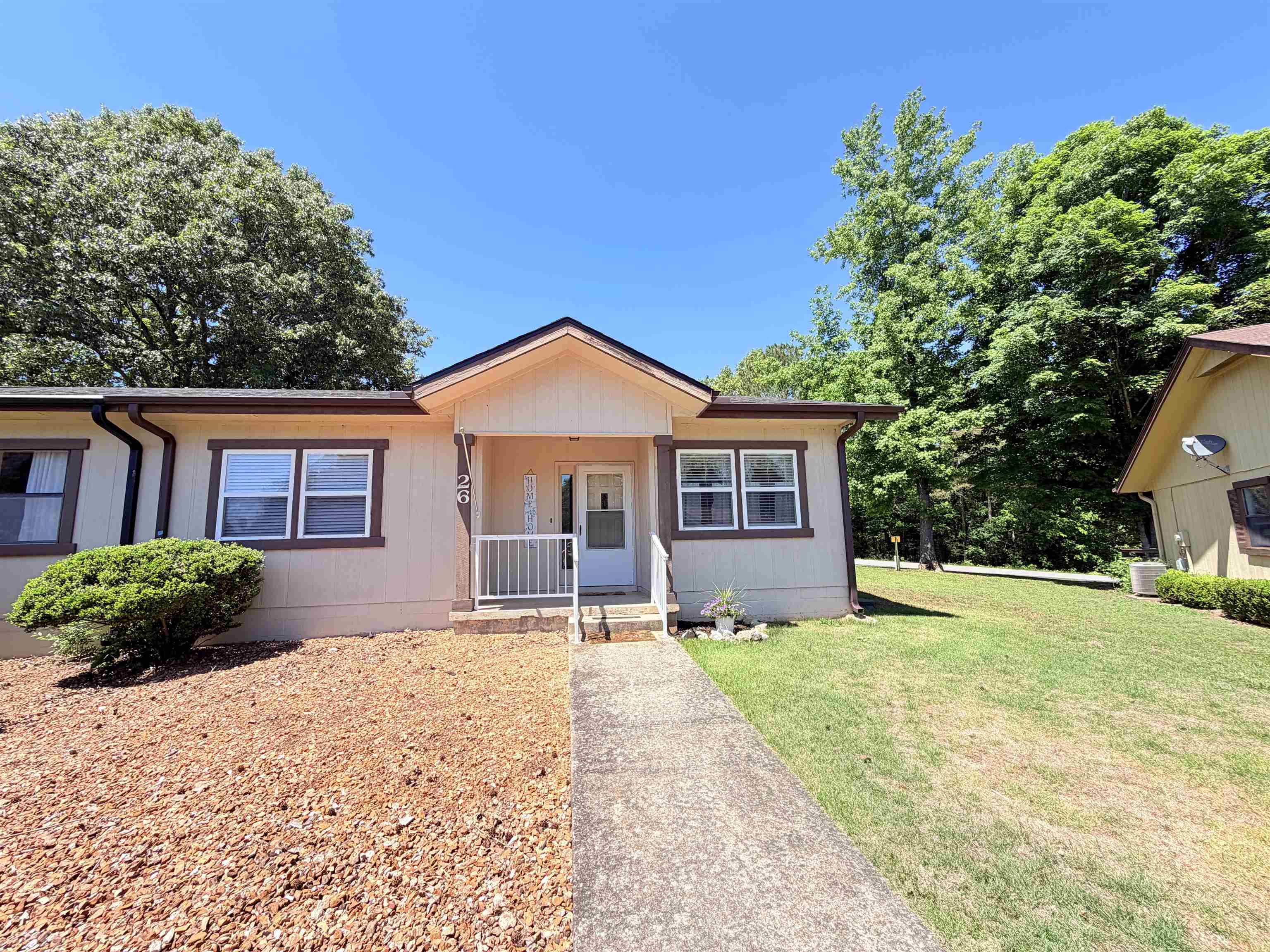 CHEROKEE COURTS - Residential