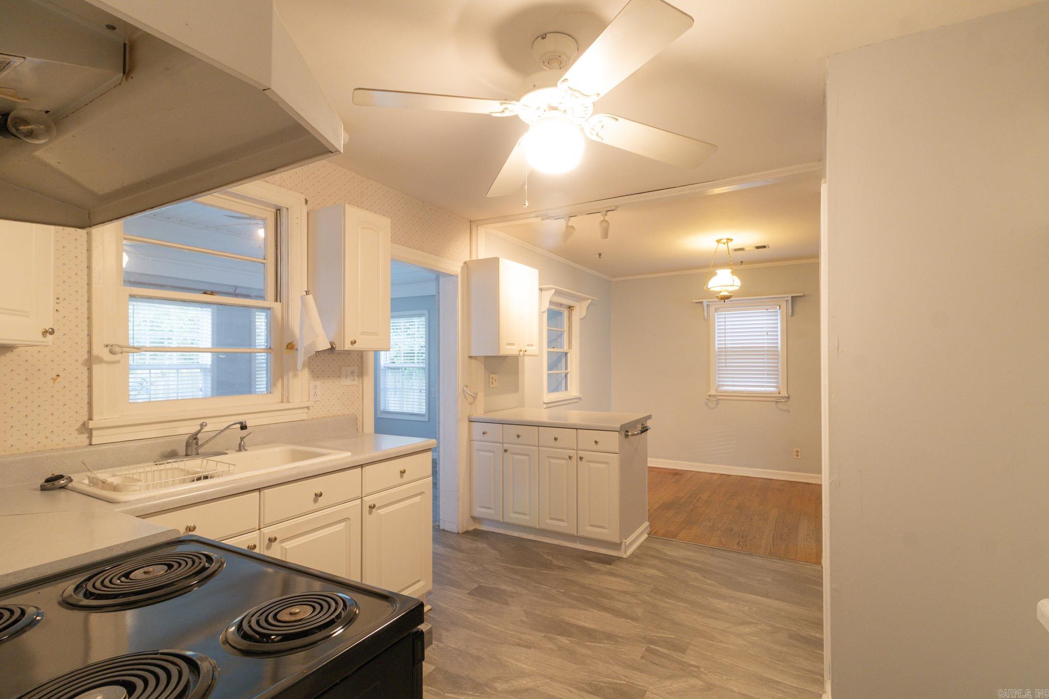 TEMPLES 3RD - Residential