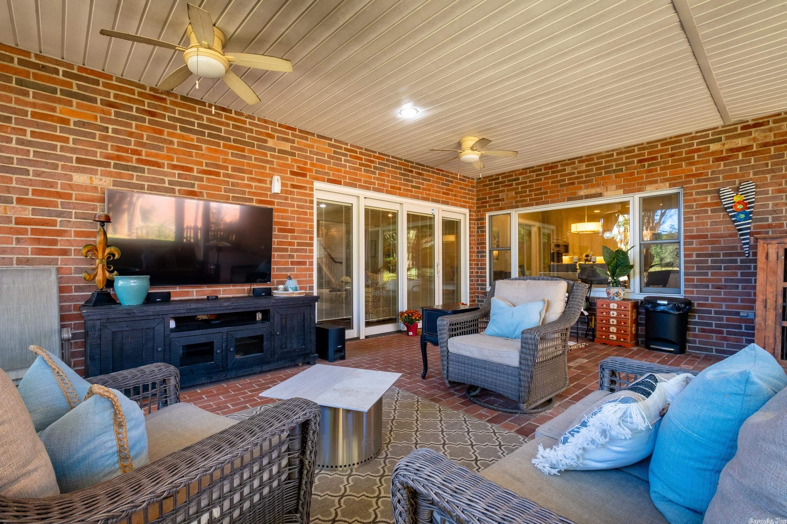COUNTRYWOOD HPR - Residential