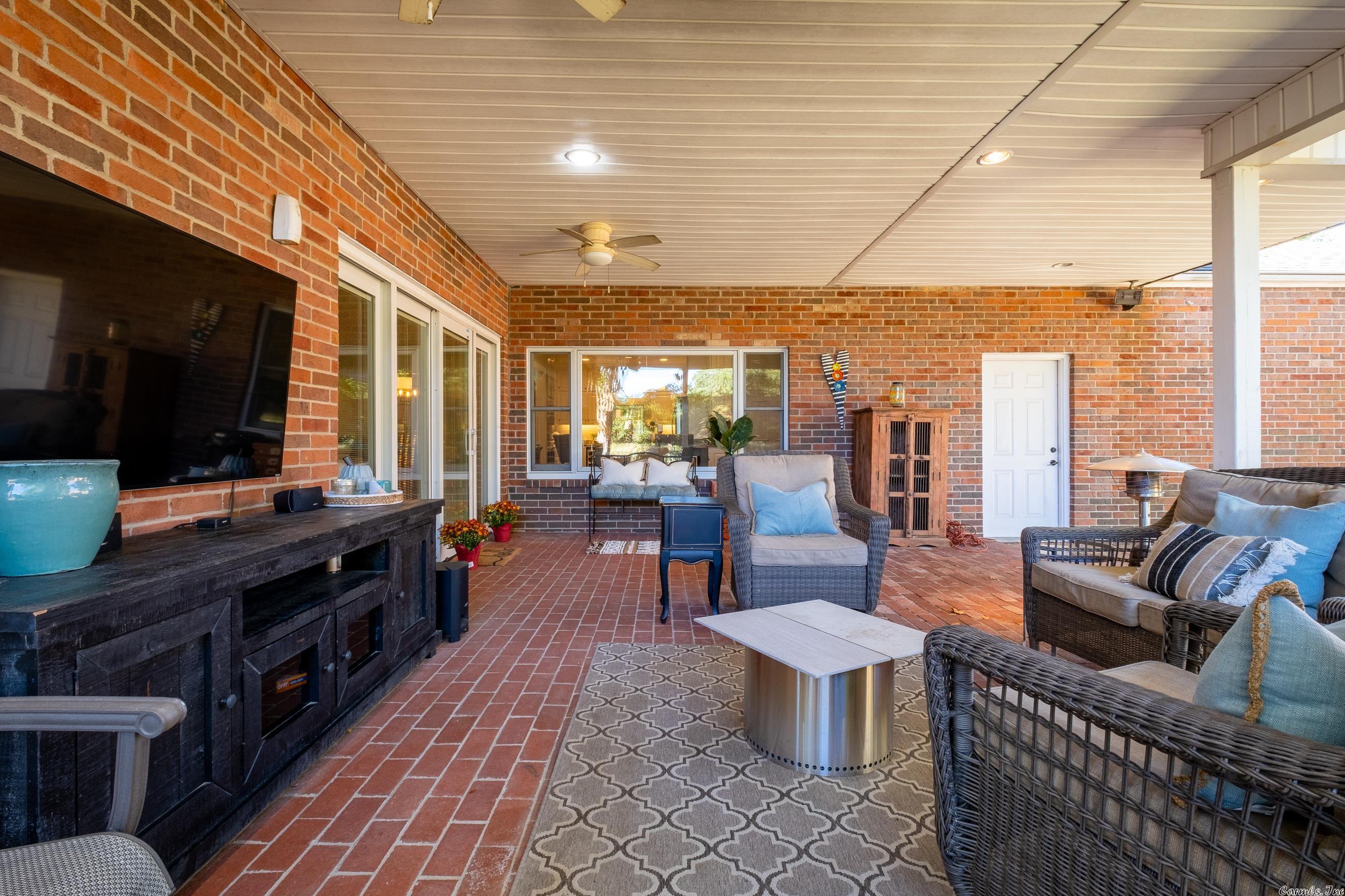 COUNTRYWOOD HPR - Residential