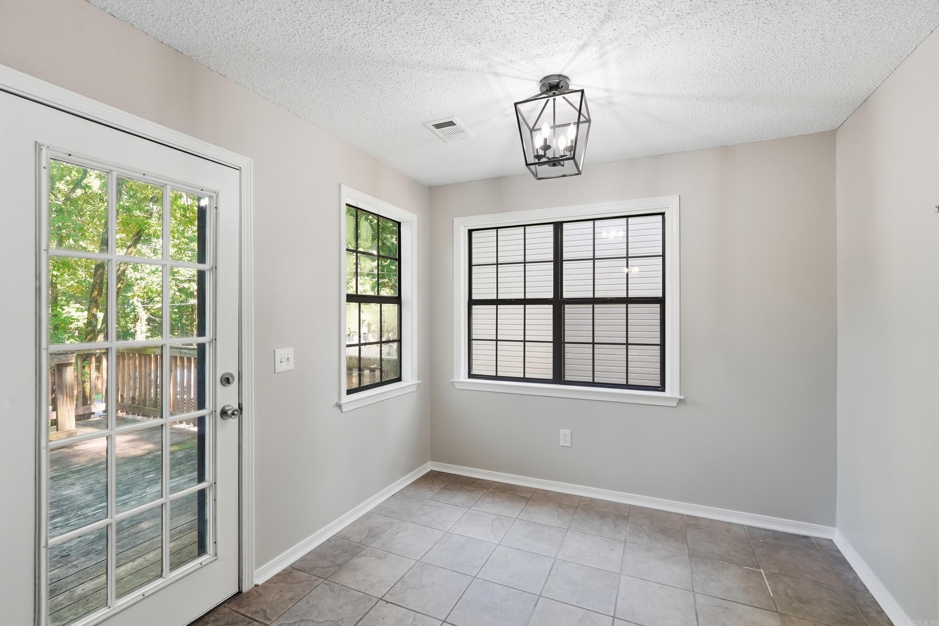 GIBRALTER HGTS - Residential