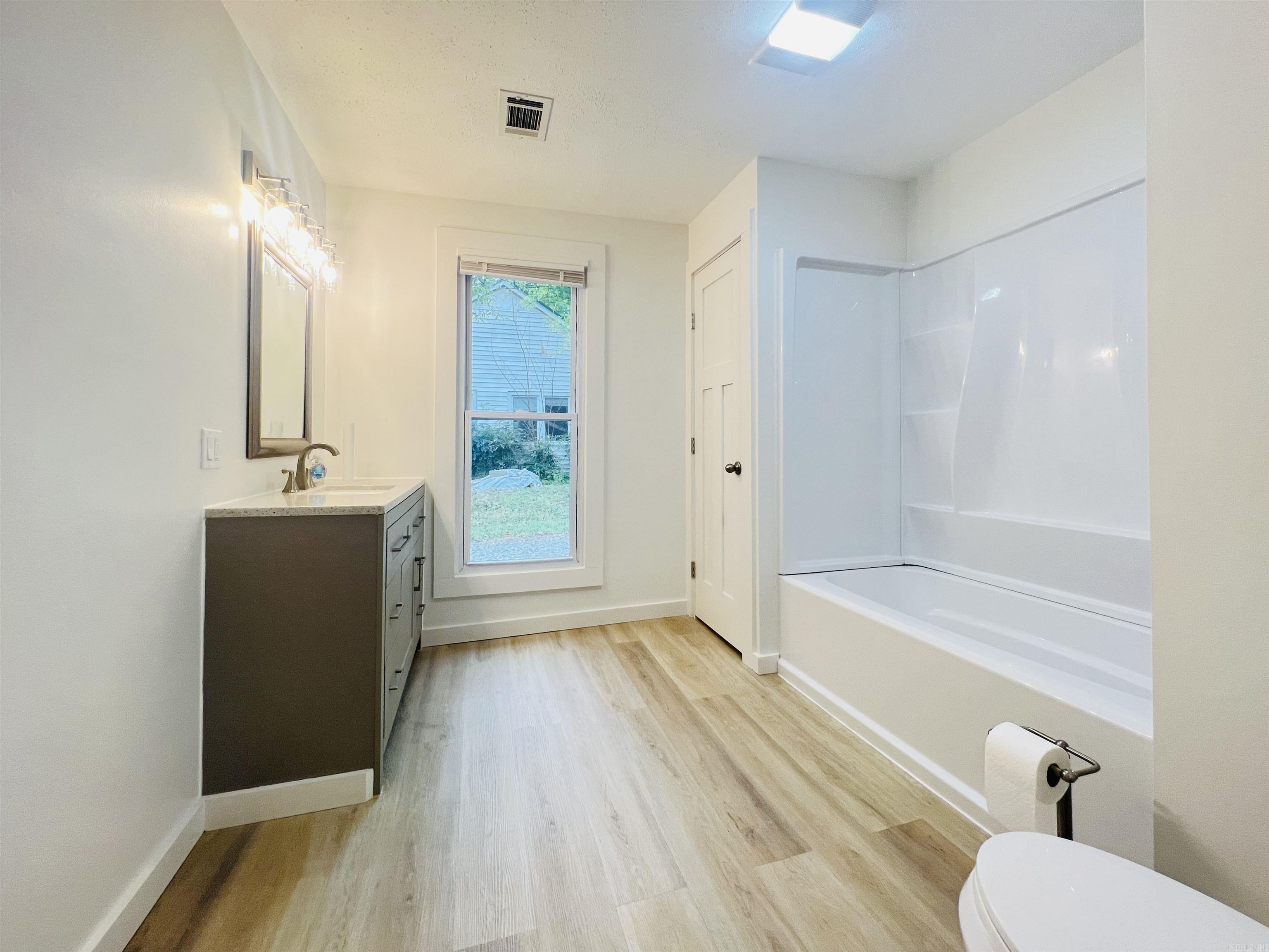 BATES - Residential