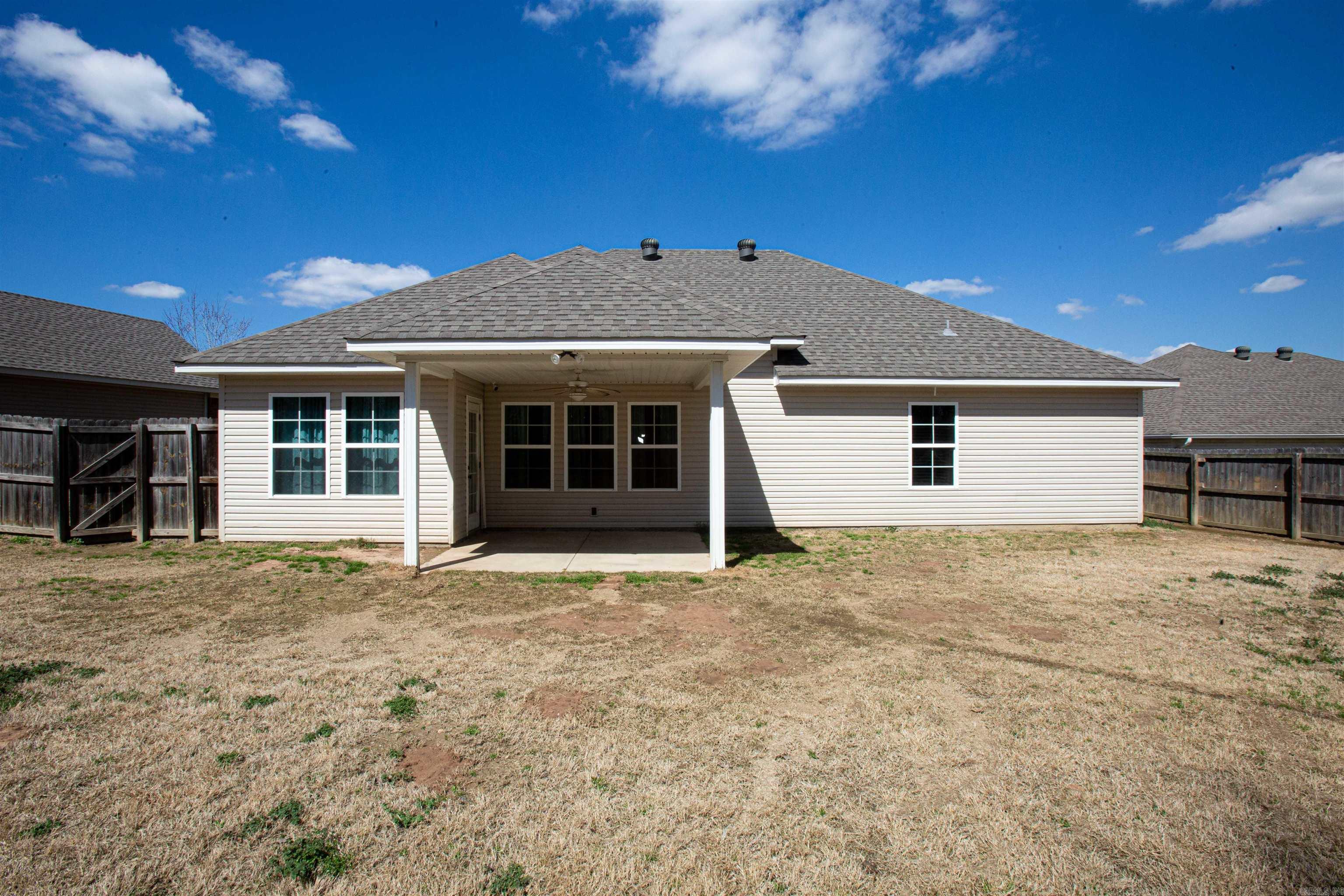 HIDDEN MEADOWS - Residential