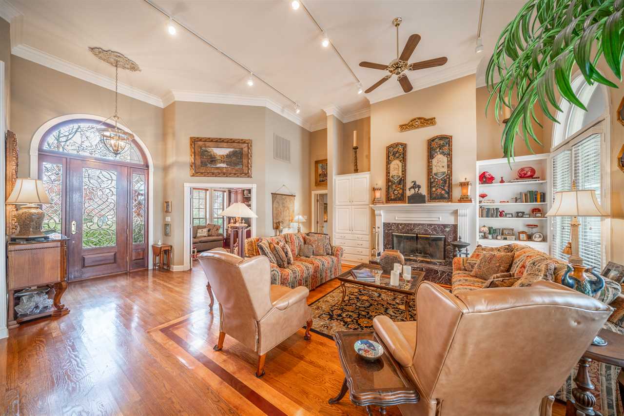 Driftwood Point - Residential