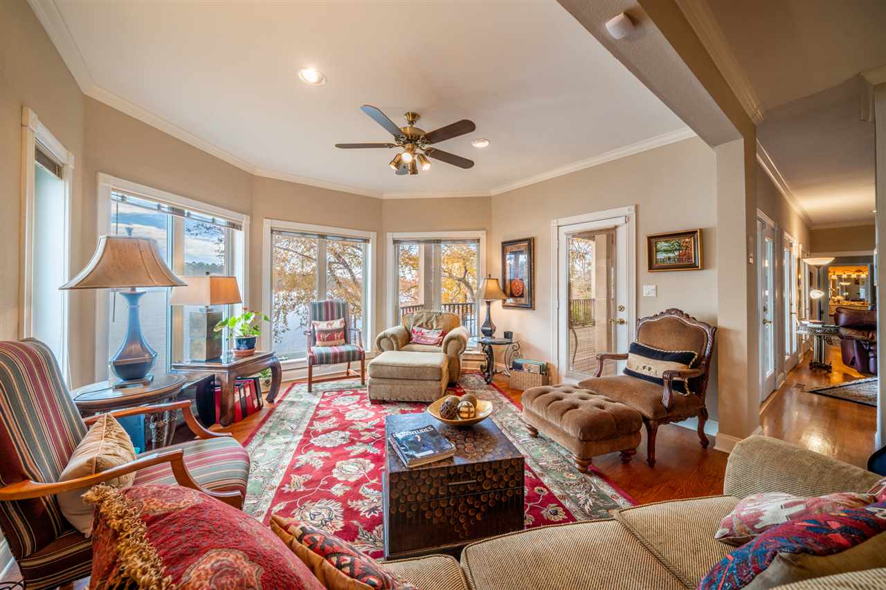 Driftwood Point - Residential