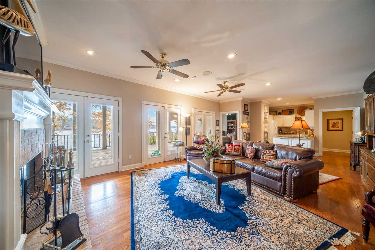 Driftwood Point - Residential