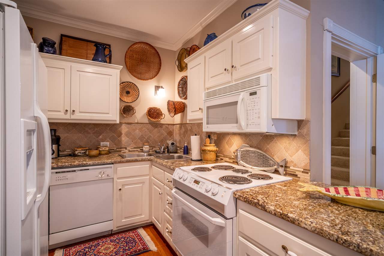 Driftwood Point - Residential