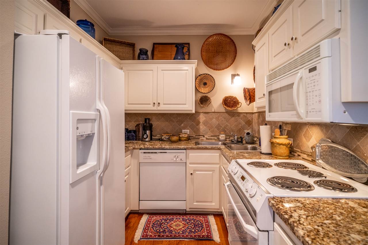 Driftwood Point - Residential
