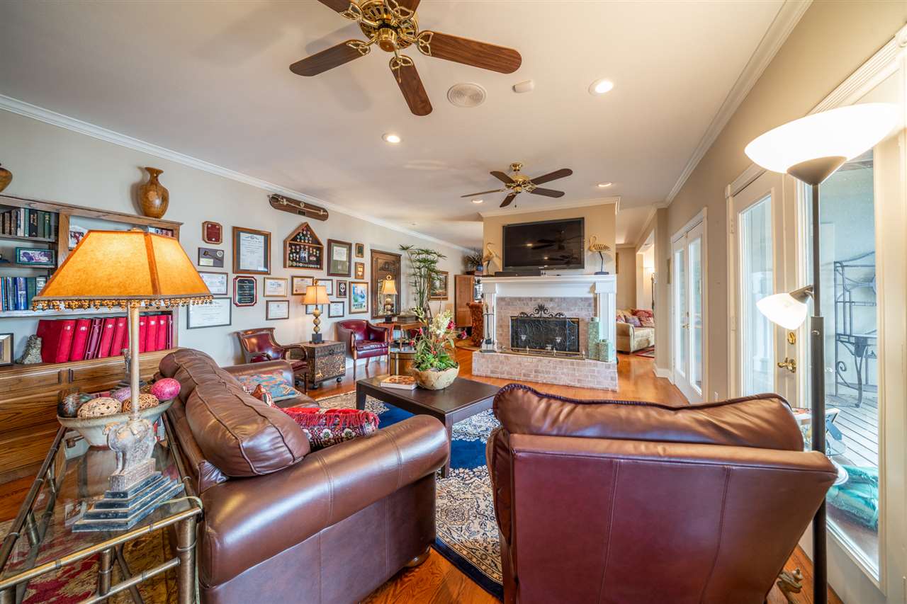 Driftwood Point - Residential