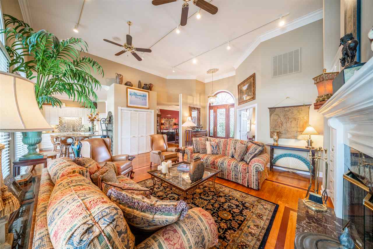 Driftwood Point - Residential