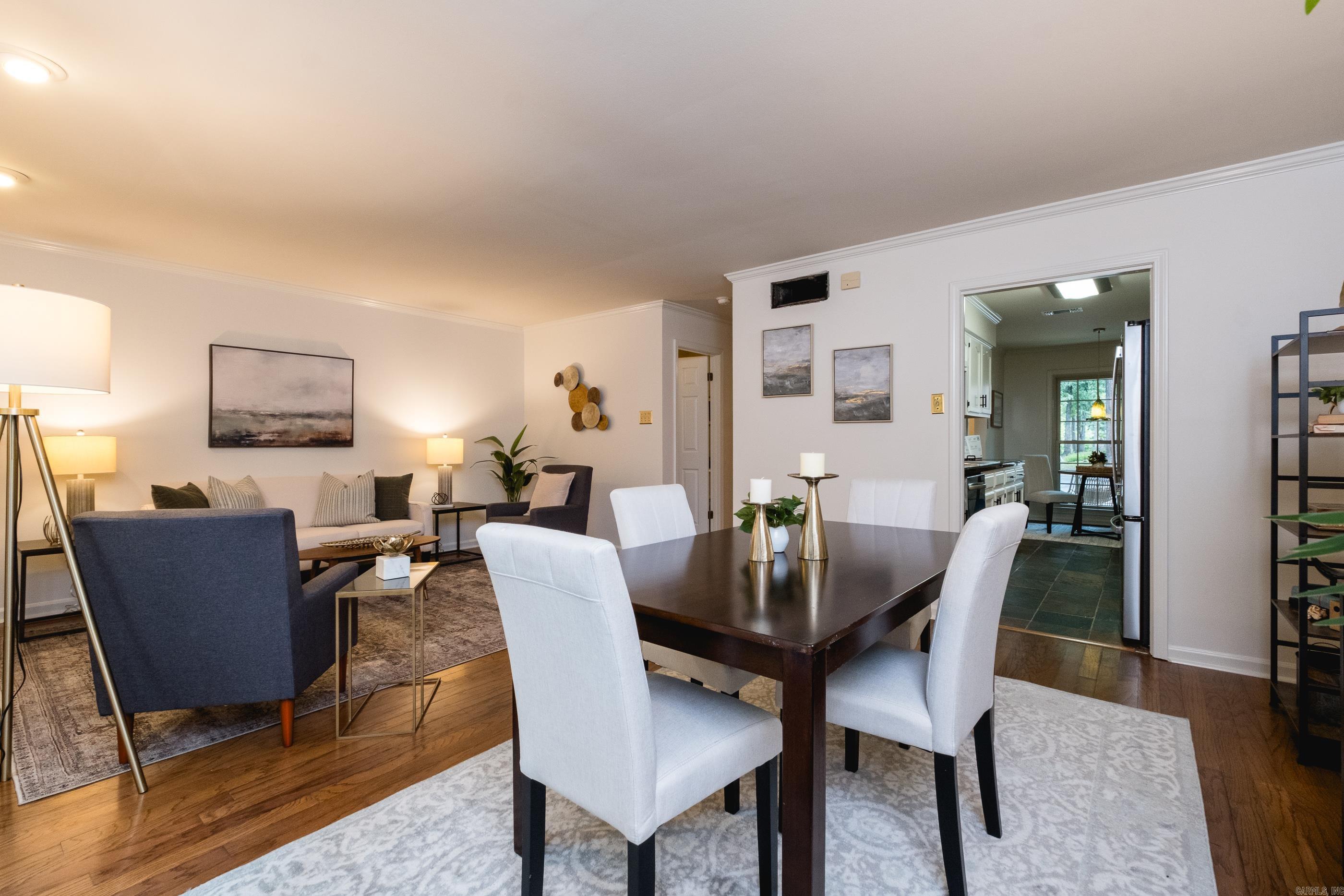 ANDOVER SQUARE - Residential
