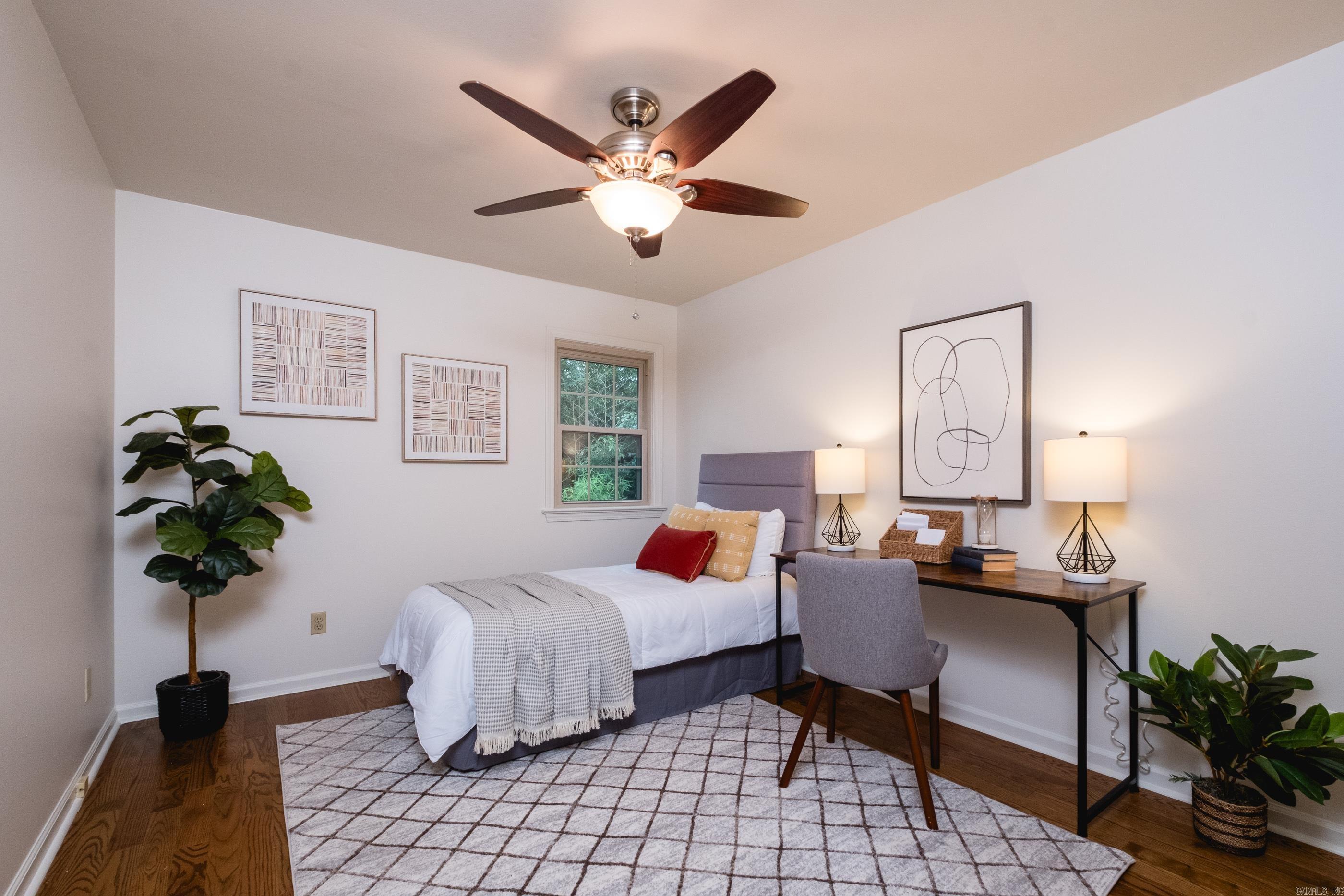 ANDOVER SQUARE - Residential