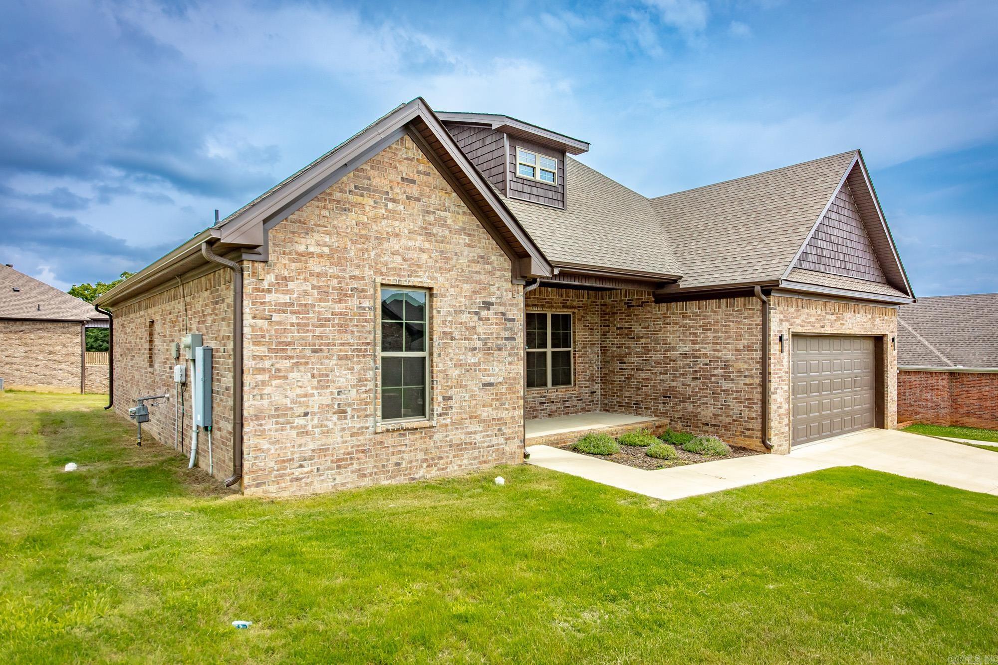 BENT TREE ESTATES - Residential