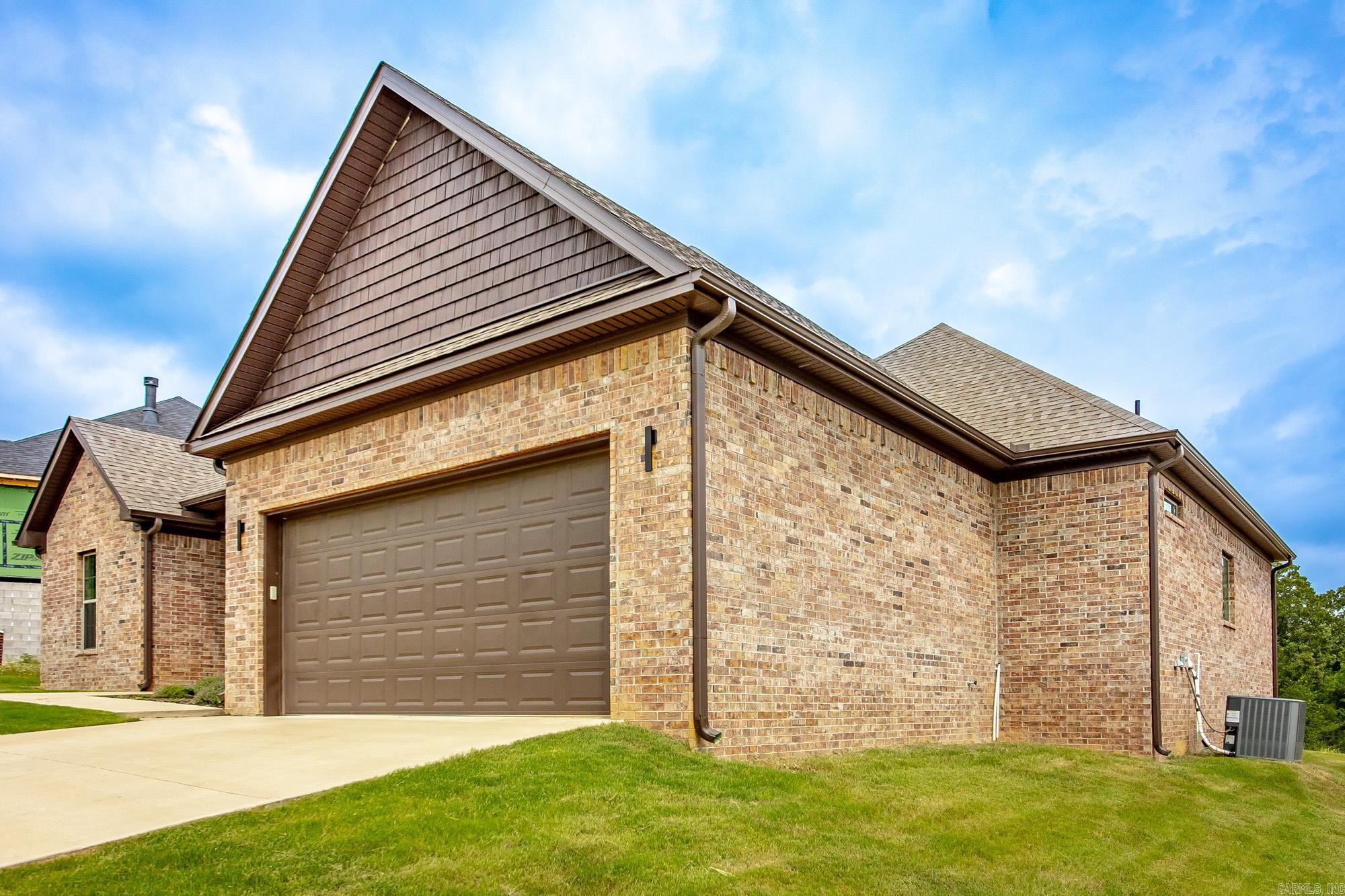 BENT TREE ESTATES - Residential