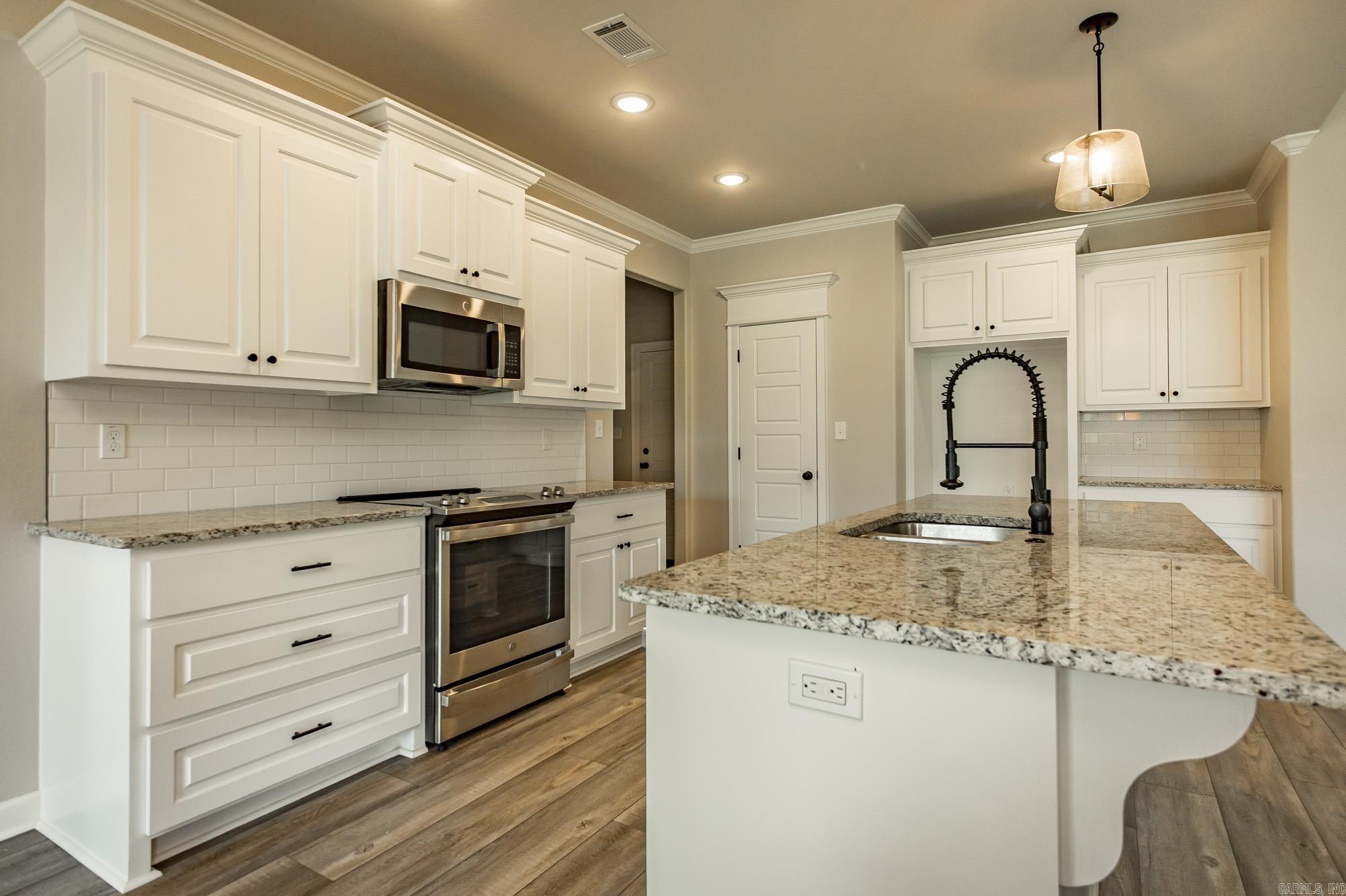 BENT TREE ESTATES - Residential
