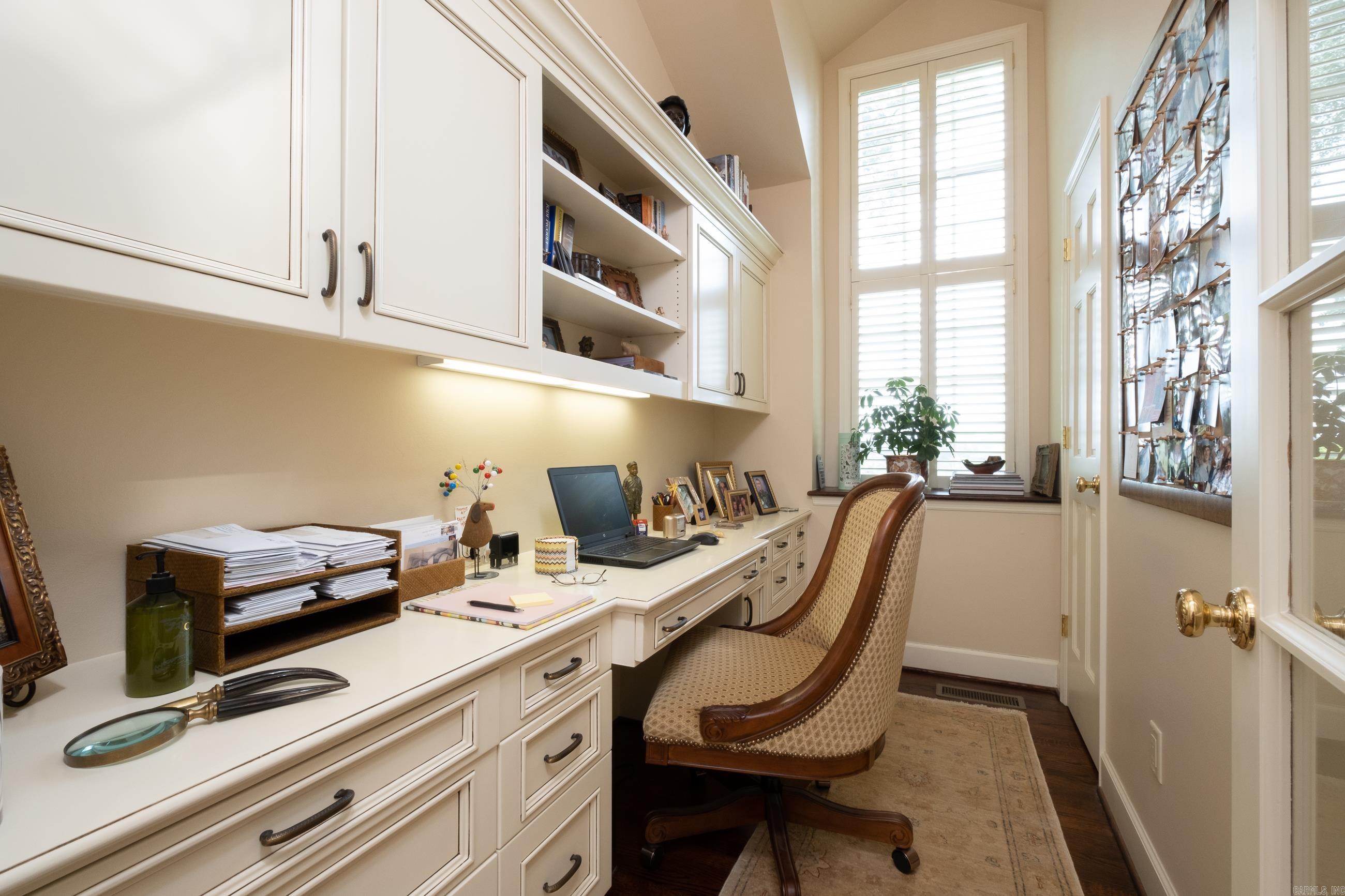 EDGEHILL - Residential
