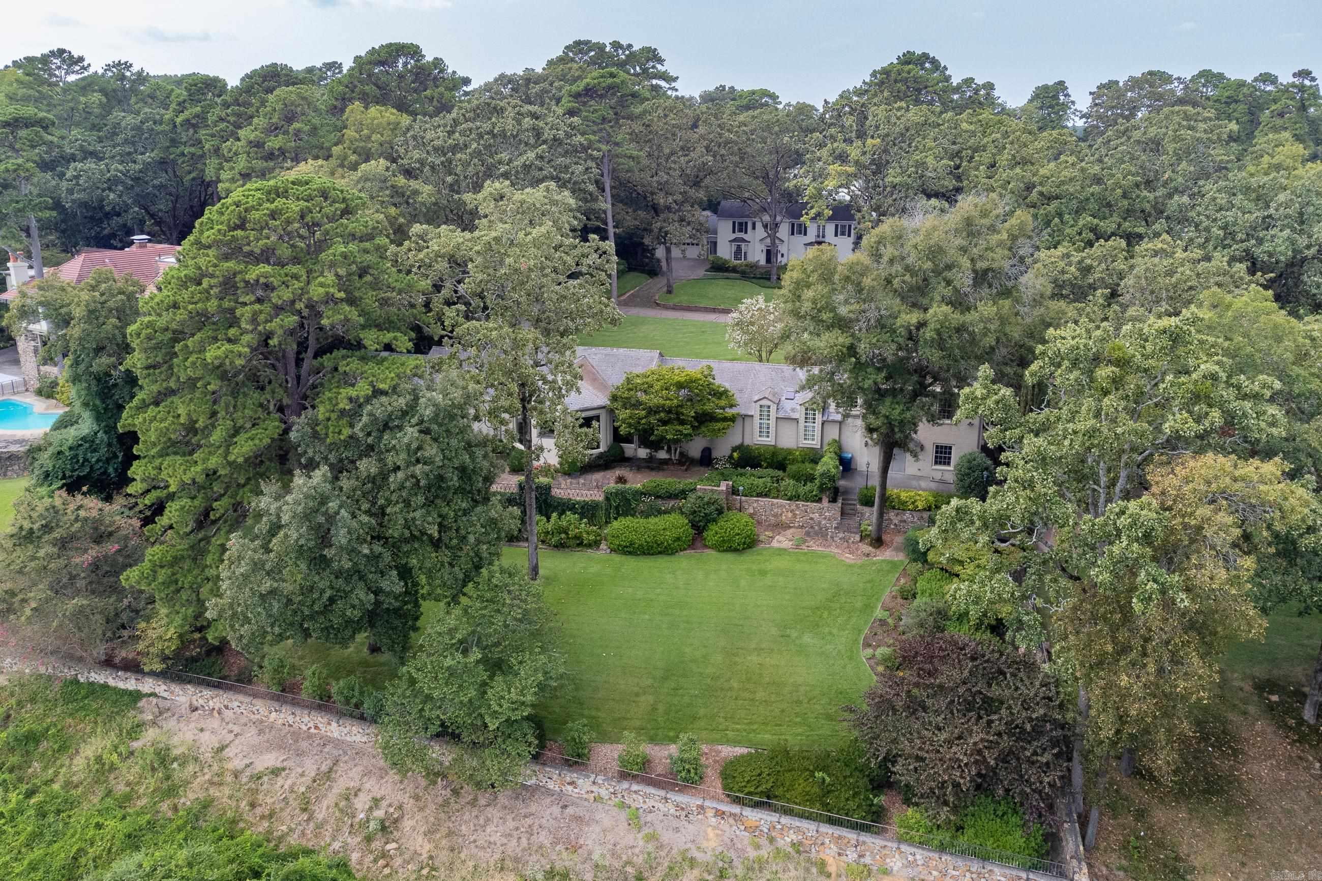 EDGEHILL - Residential