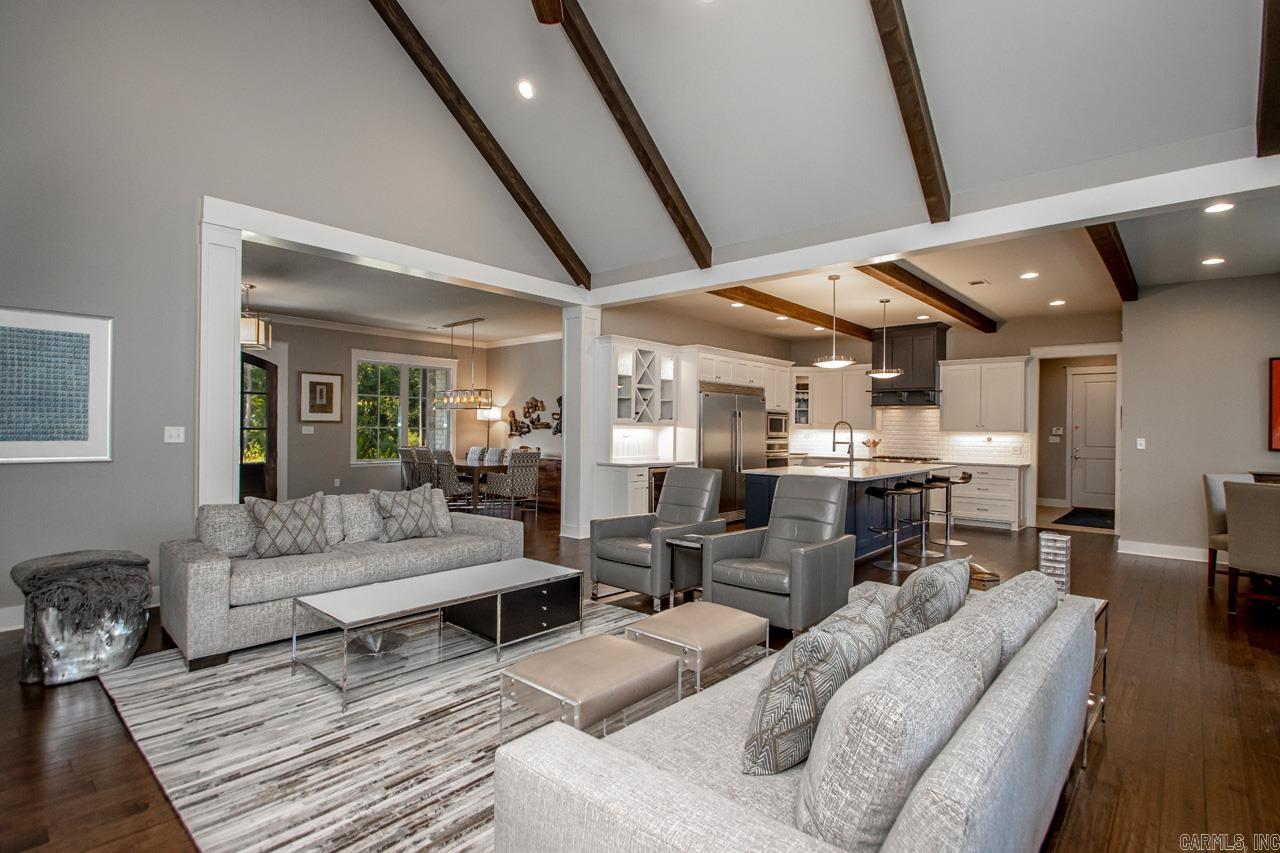 WOODLANDS EDGE - Residential