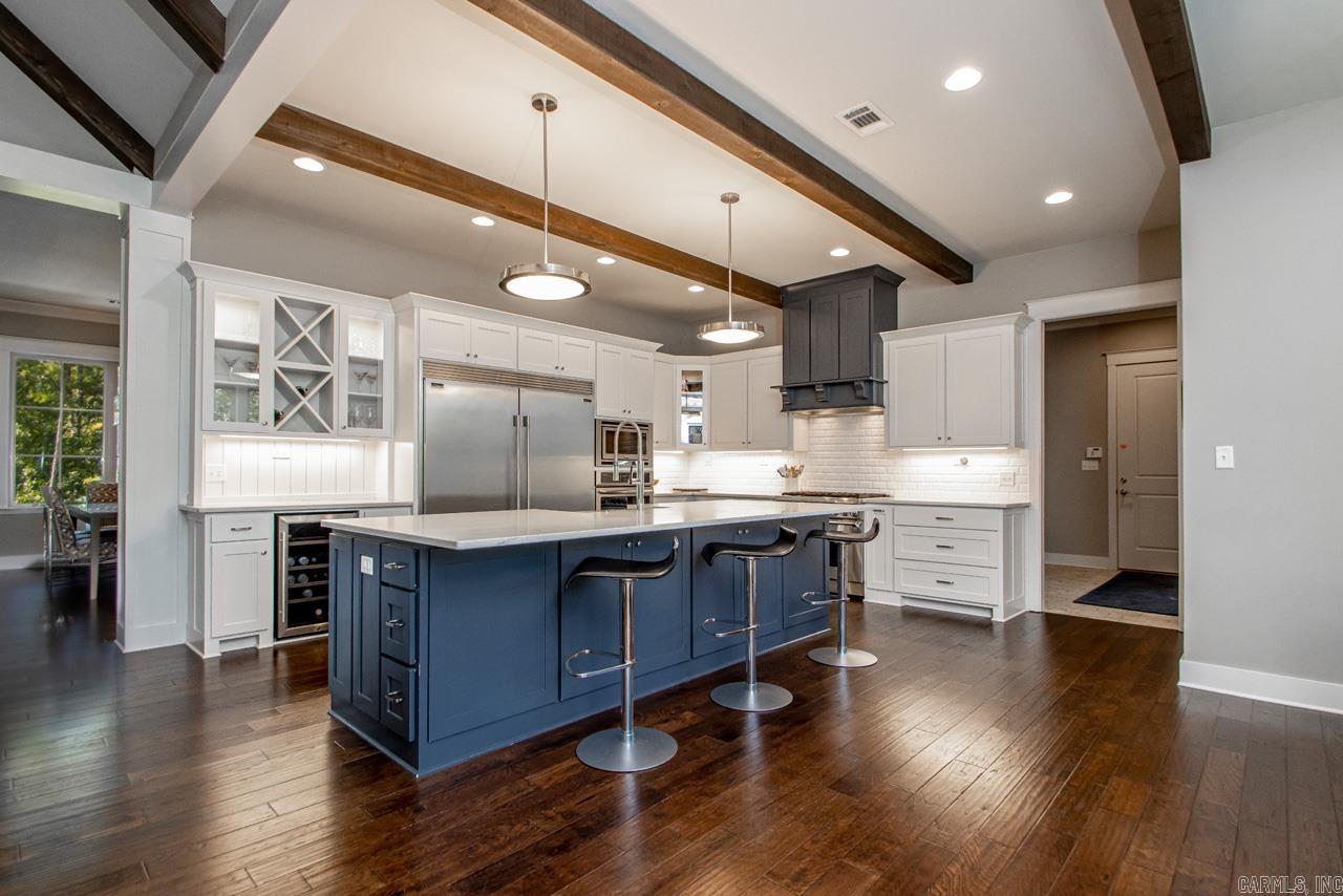 WOODLANDS EDGE - Residential