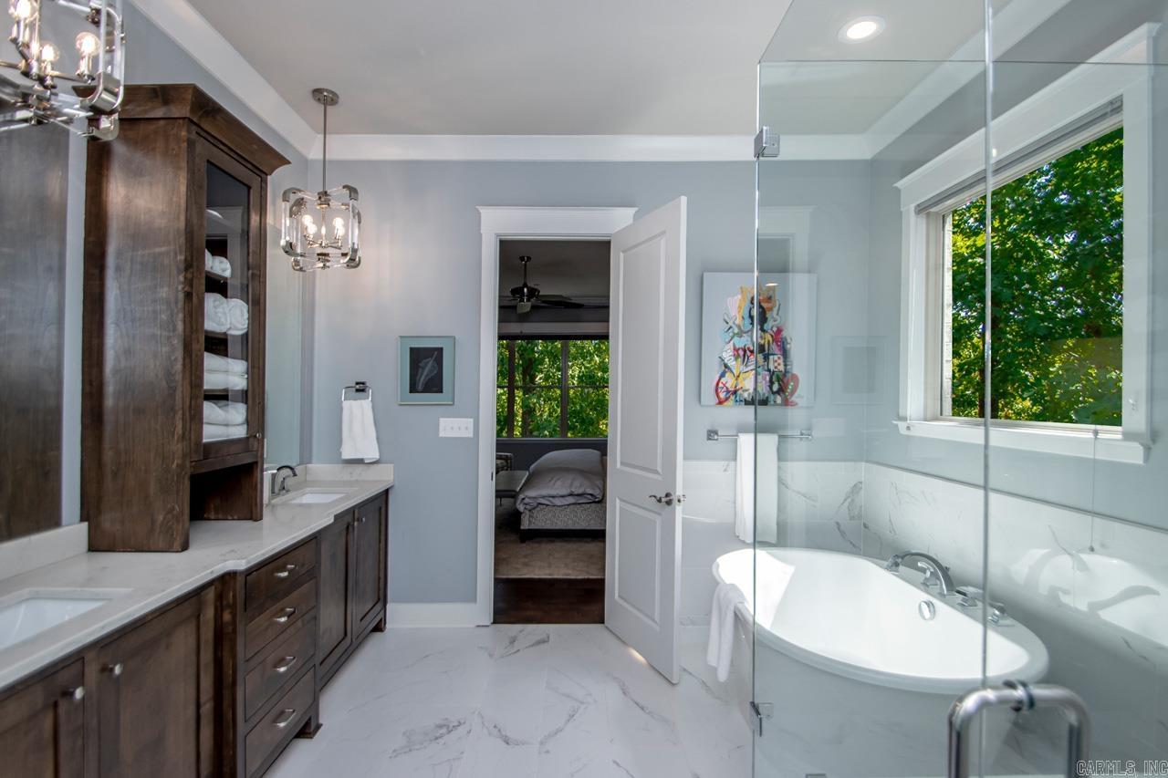 WOODLANDS EDGE - Residential