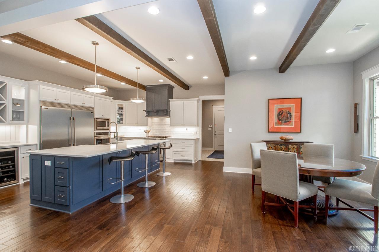 WOODLANDS EDGE - Residential