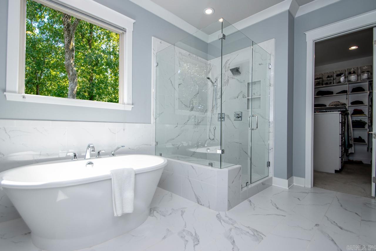 WOODLANDS EDGE - Residential