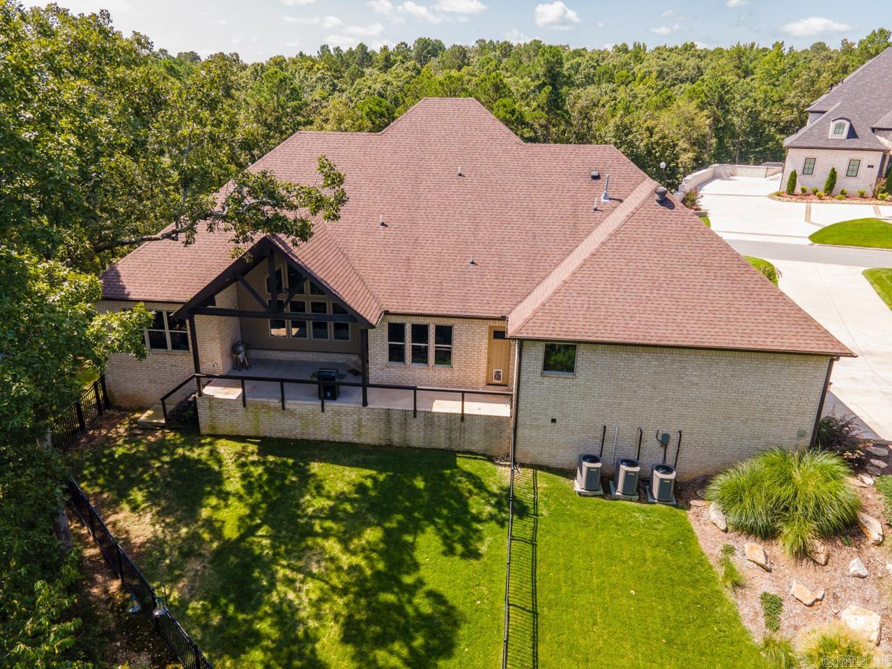 WOODLANDS EDGE - Residential