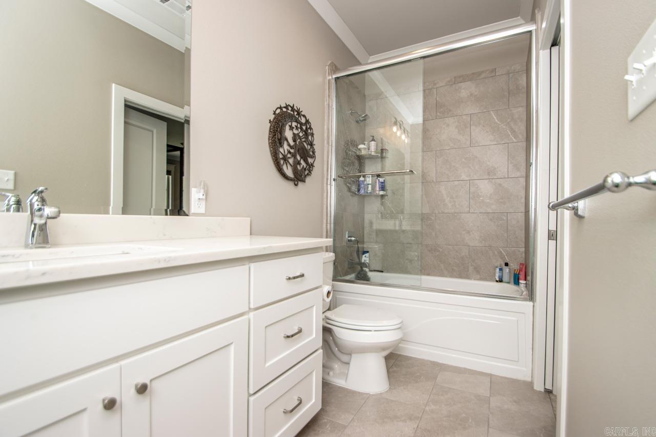 WOODLANDS EDGE - Residential