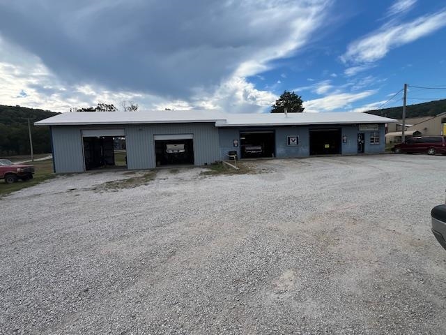 Metes & Bounds - Commercial Sale