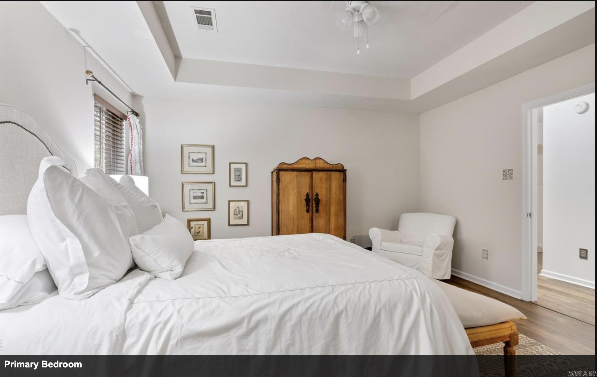 THE POINTE - Residential