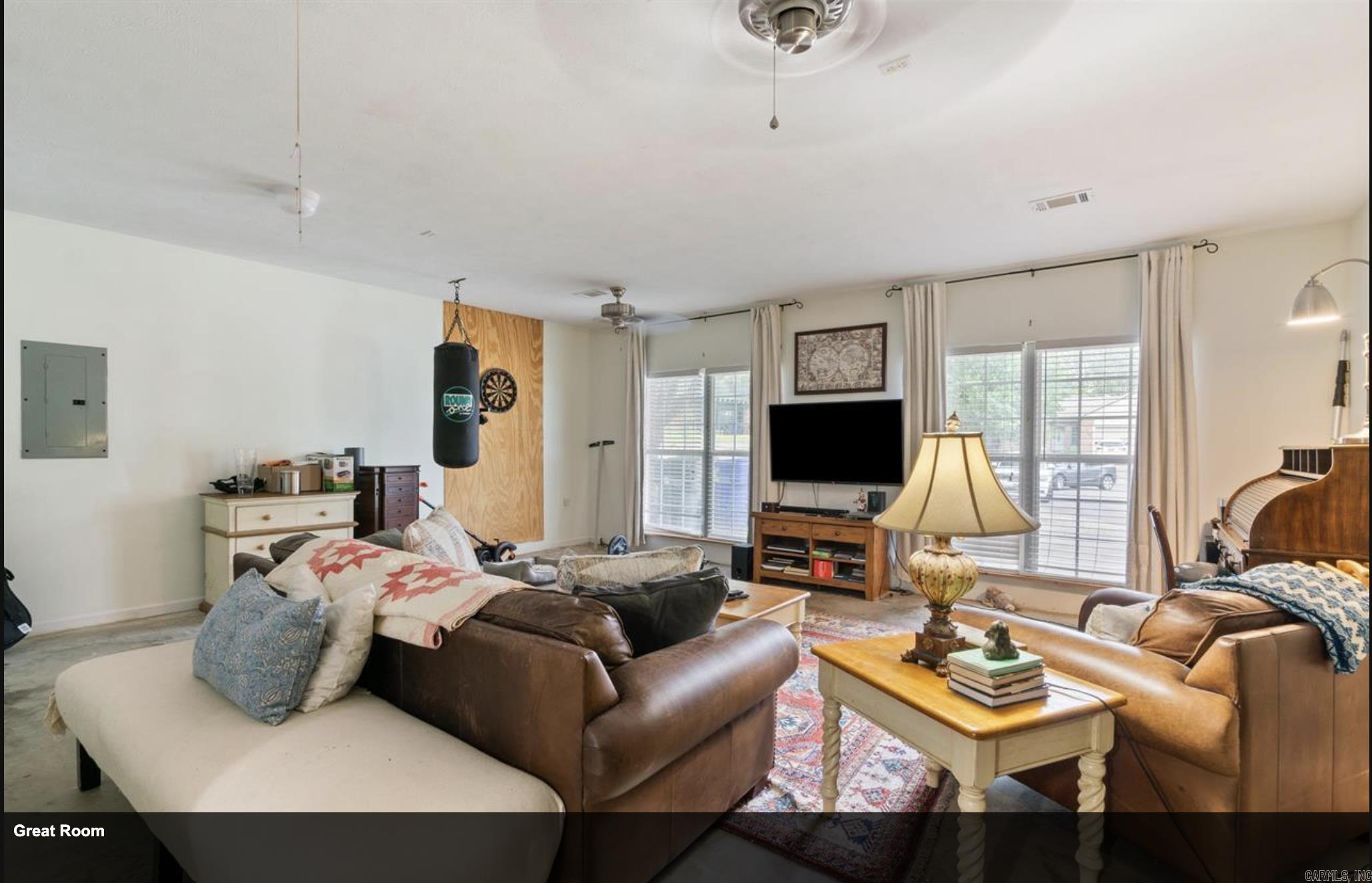 THE POINTE - Residential