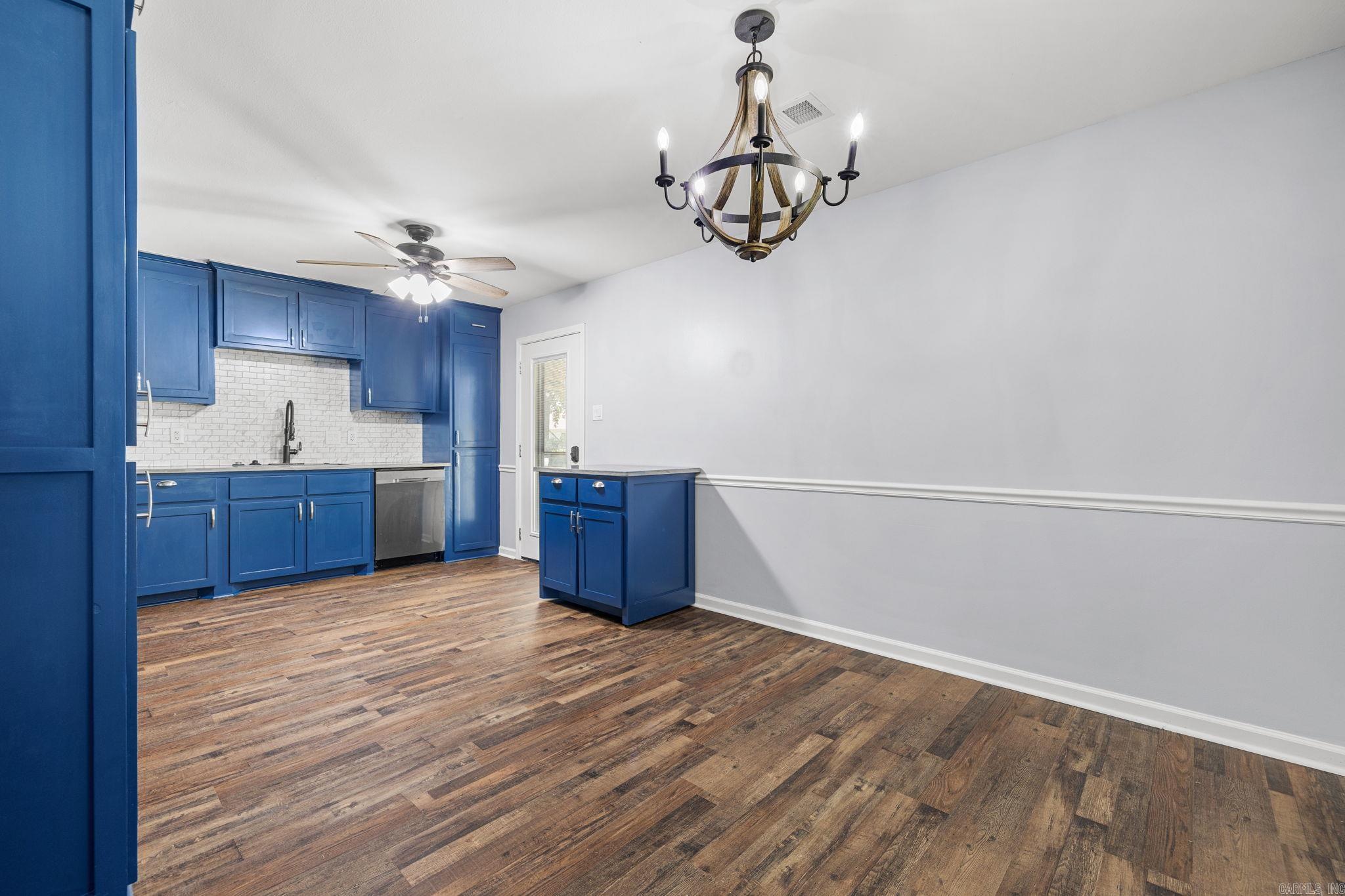 COUNTRY WOOD SUB UNIT - Residential