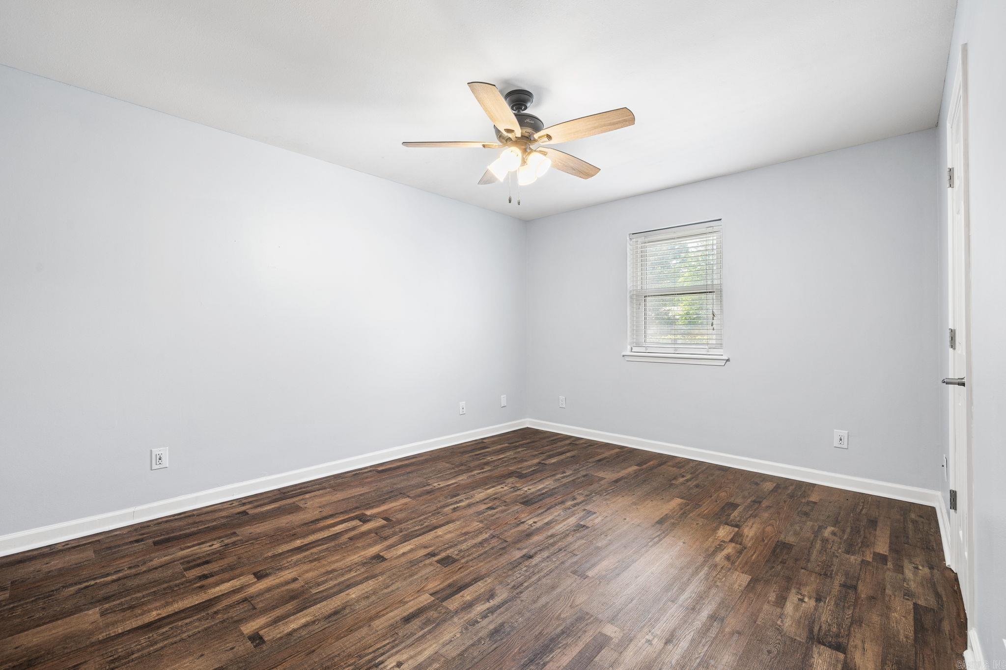 COUNTRY WOOD SUB UNIT - Residential