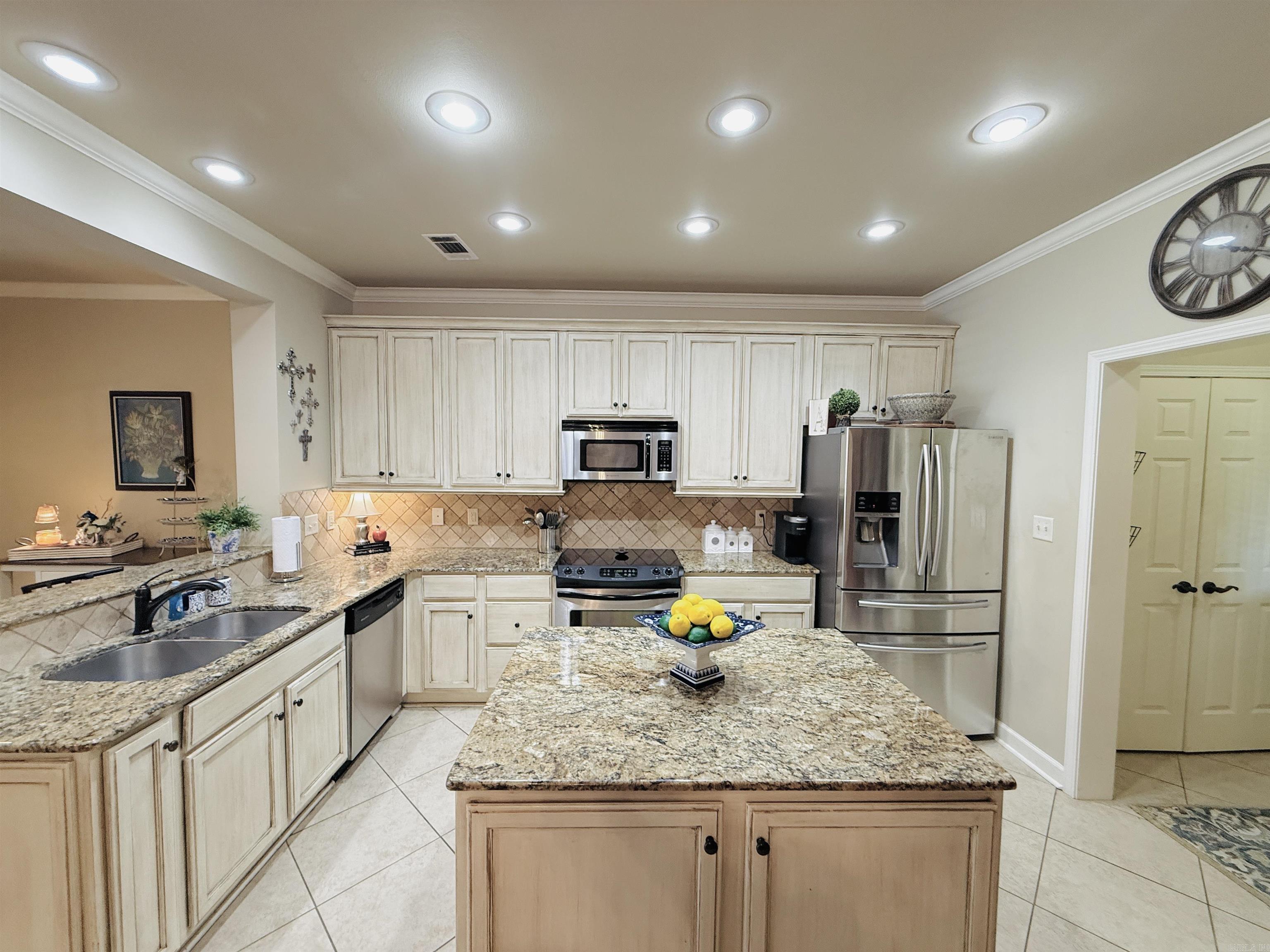 TAYLOR PARK - Residential