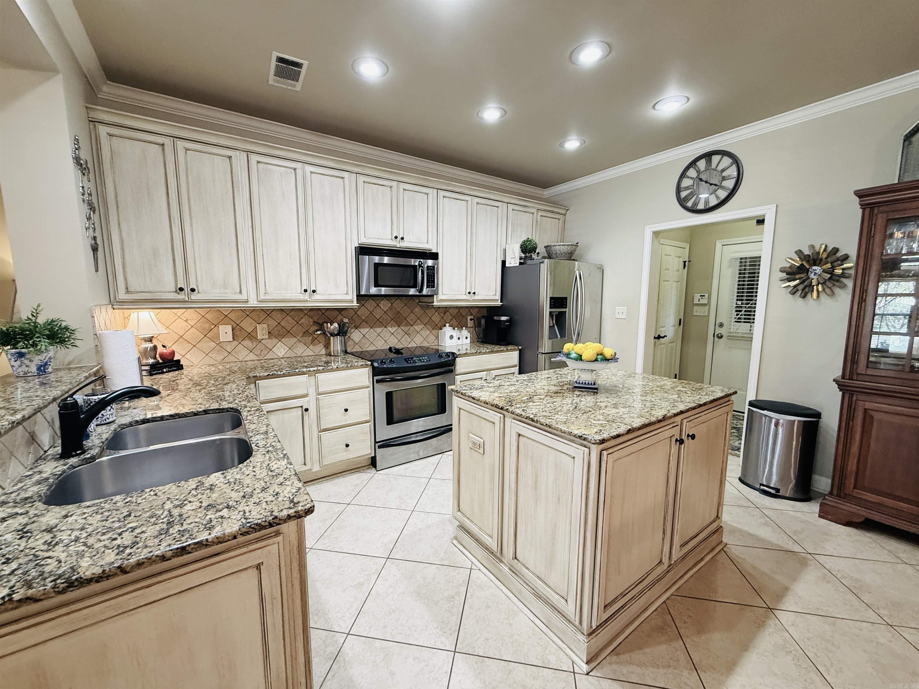 TAYLOR PARK - Residential