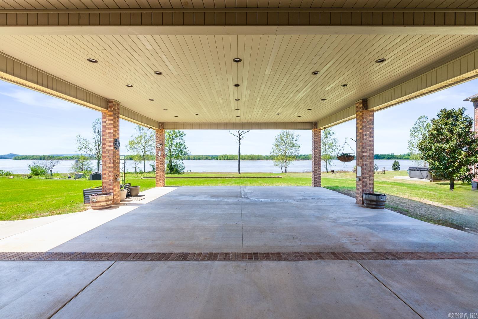 THE RIVER PLANTATION PH I - Residential