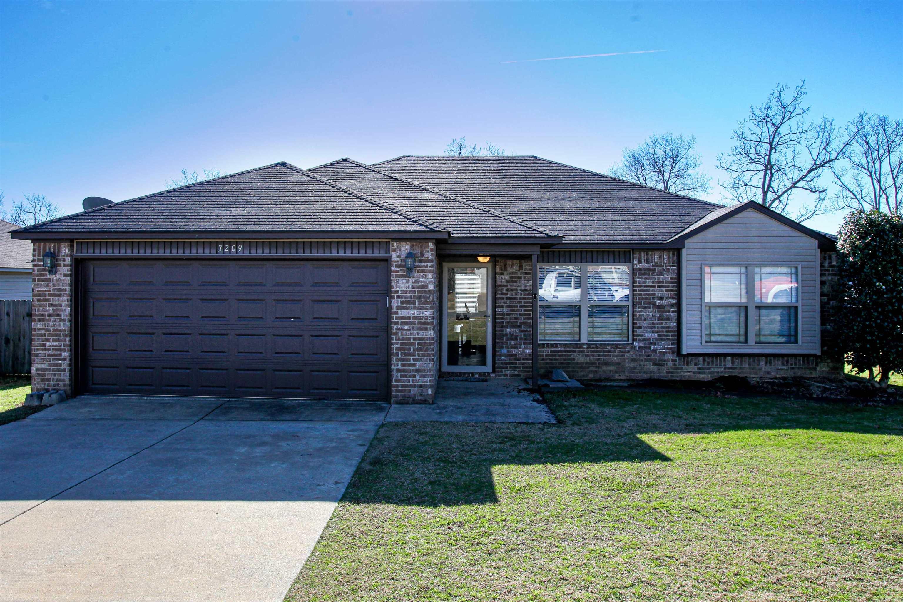 Beautiful 3BD/2BA home tucked back in the quiet Sherwood area. Large fully fenced yard with a privacy fence. Master bedroom has a walk-in-closet, and the master bath has a stand-alone shower and a soaking tub that is perfect for relaxing in. All appliances included. This home also comes with solar panels that on average make your electric bill $100 less monthly!! This property is managed by Hoffman Team so beware of scammers - we will never ask you to Cashapp us money. The lease for this property is for 18 months to 2 years with a 3% increase after the first year. Income must be 3x the amount of rent. Deposit, first month’s rent, and the $50 administration fee due before move in. This property does not accept section 8.