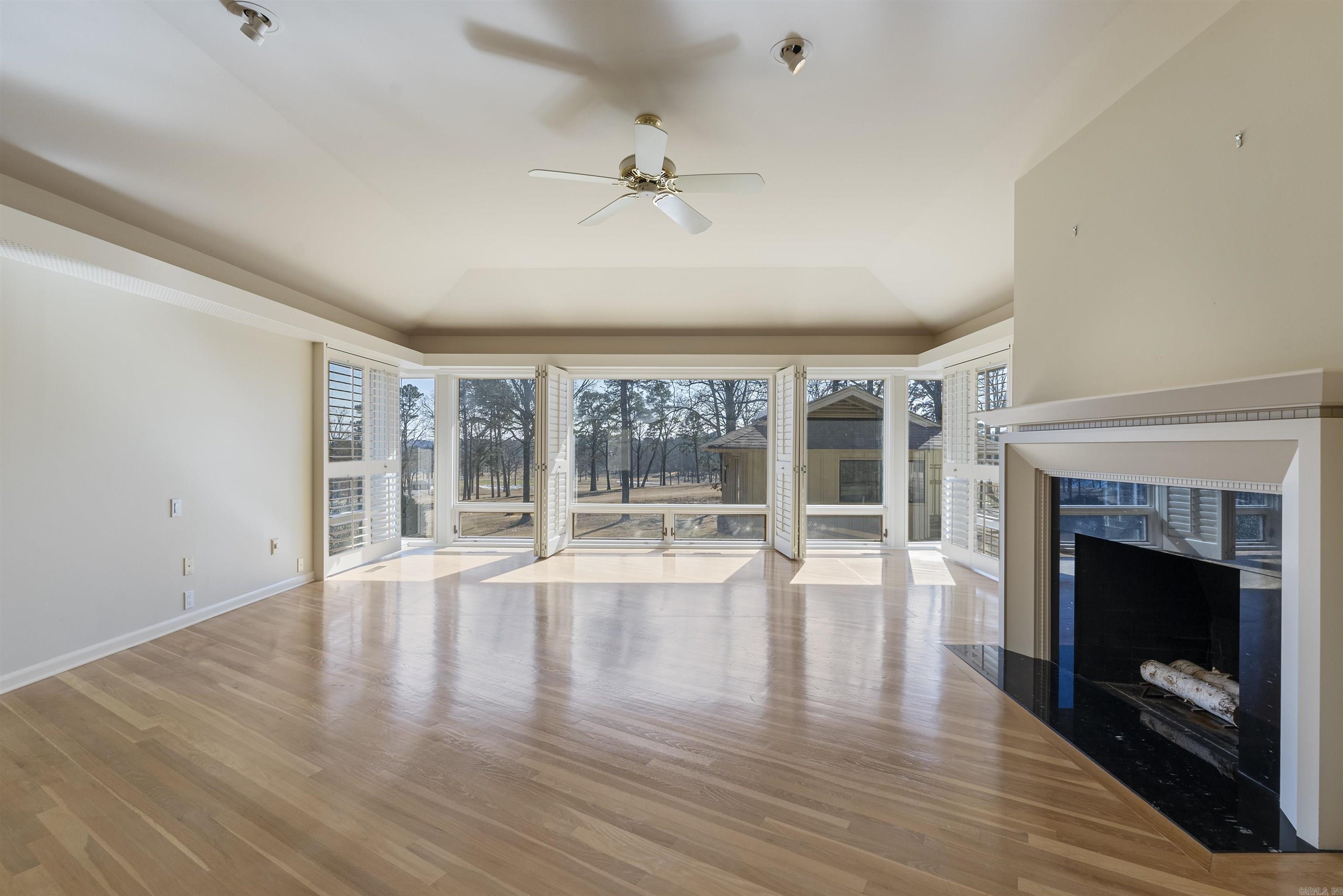 PLEASANT VALLEY - Residential