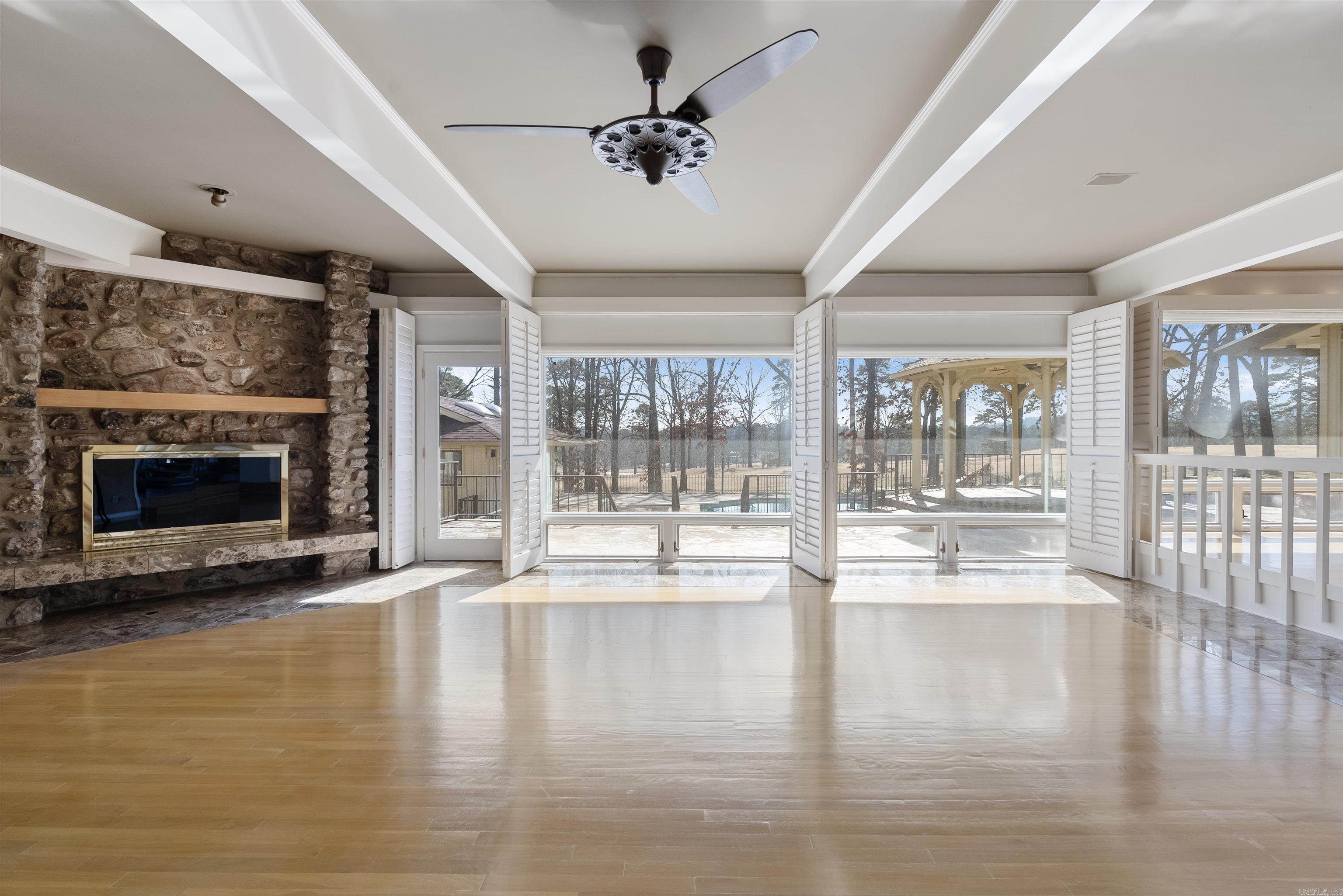 PLEASANT VALLEY - Residential