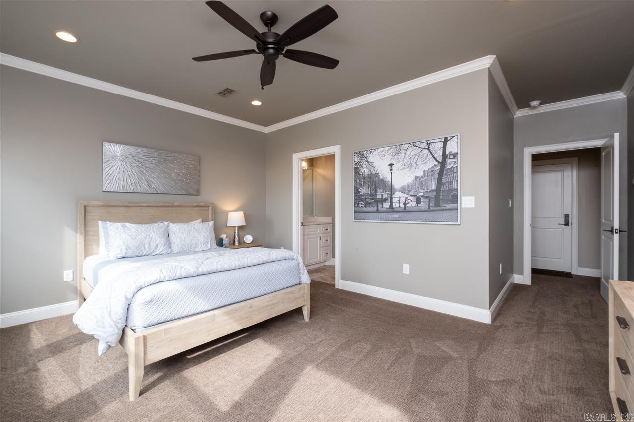 WOODLANDS EDGE - Residential
