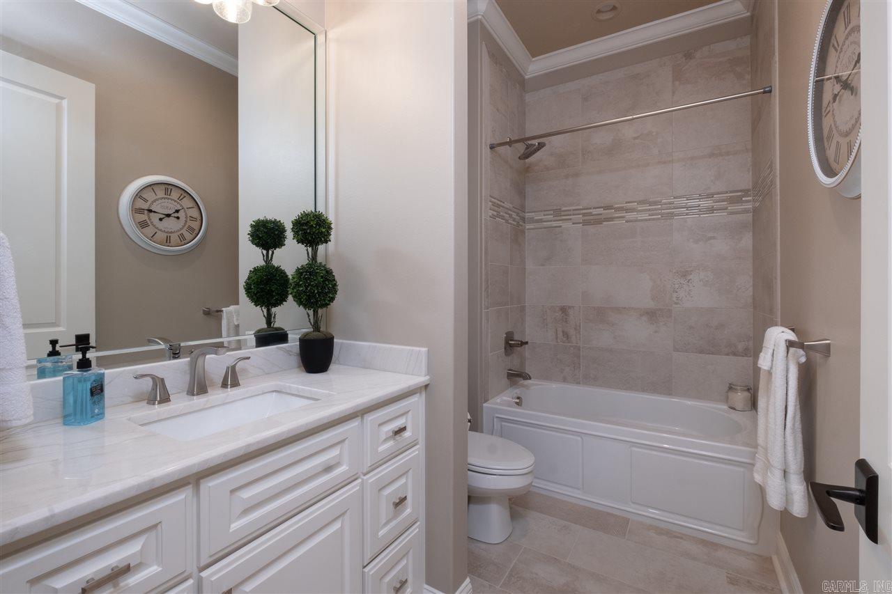 WOODLANDS EDGE - Residential