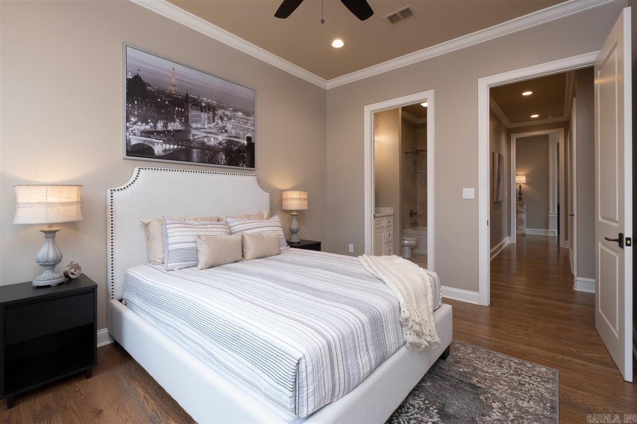WOODLANDS EDGE - Residential